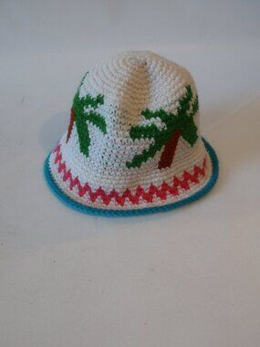 NWT Womens Romi Basha Palm White, Green Crochet Knit Bucket Hat